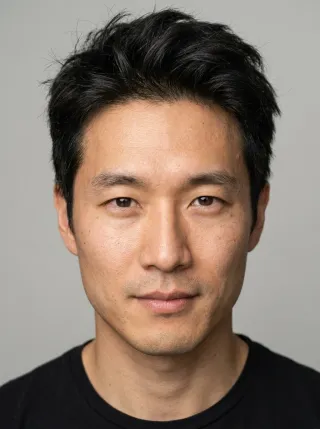 Dennis — Male, 30s, Korean-American AI avatar